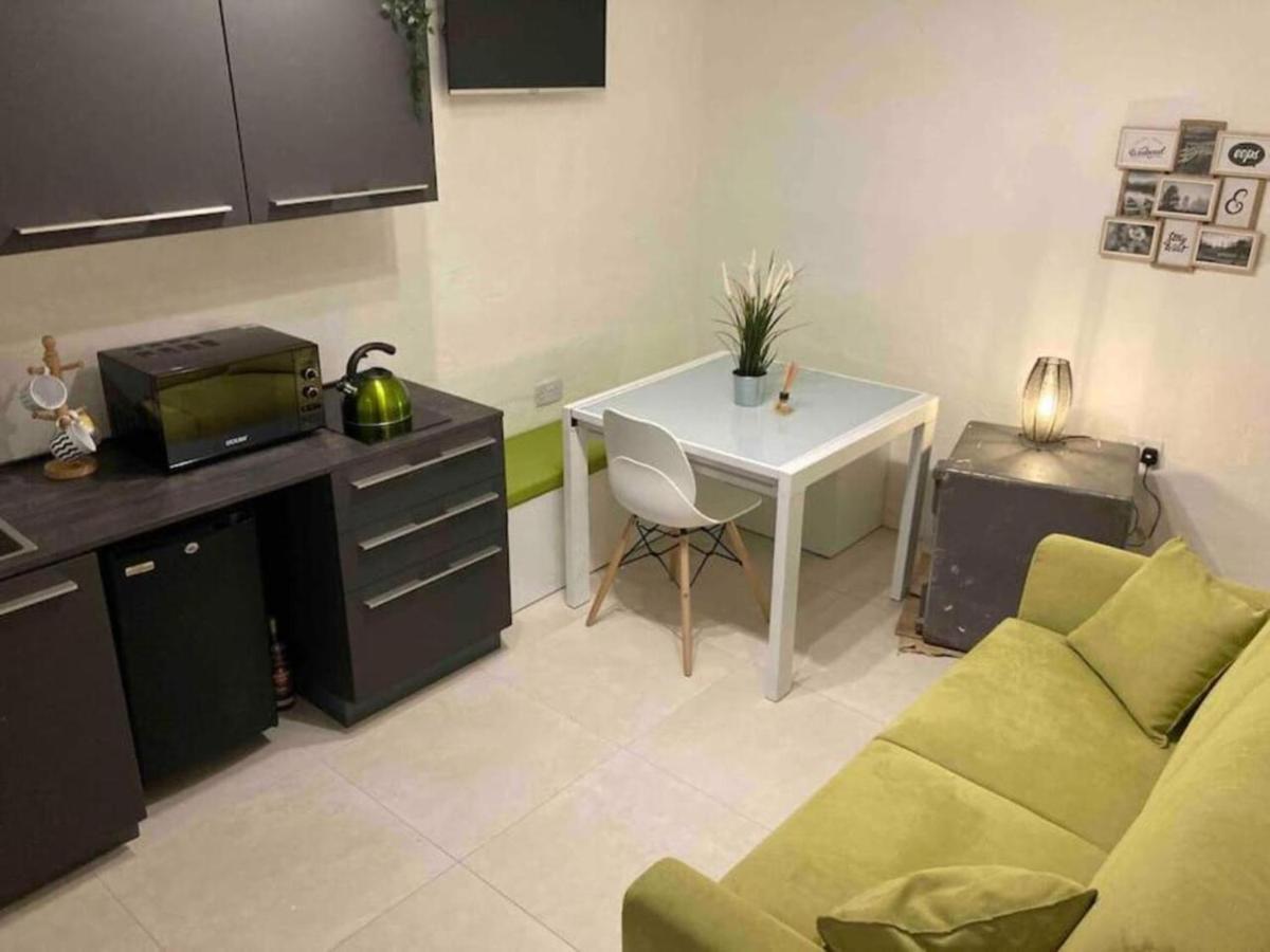 Cosy 1 Bedroom Maisonette In The Heart Of Валетта Экстерьер фото